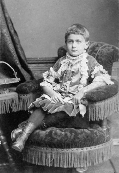 1887 Dora Lakeman