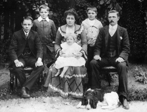 1904 Muller Family