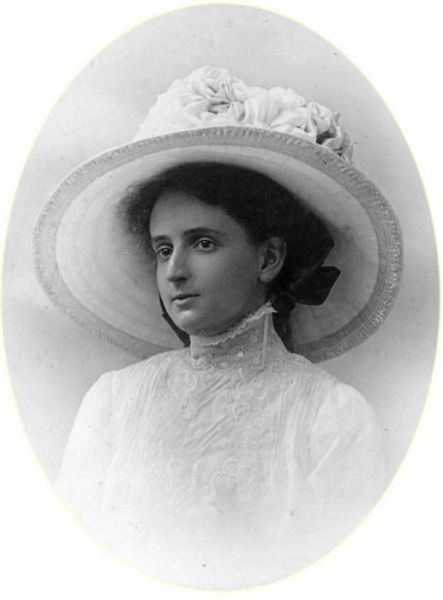 1910 04 Olive Muriel Lakeman