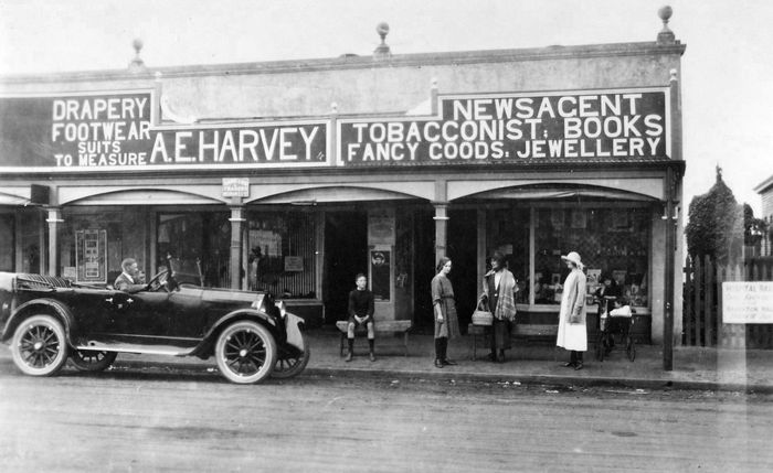 1933 Brookton WA - Arthur Harvey store