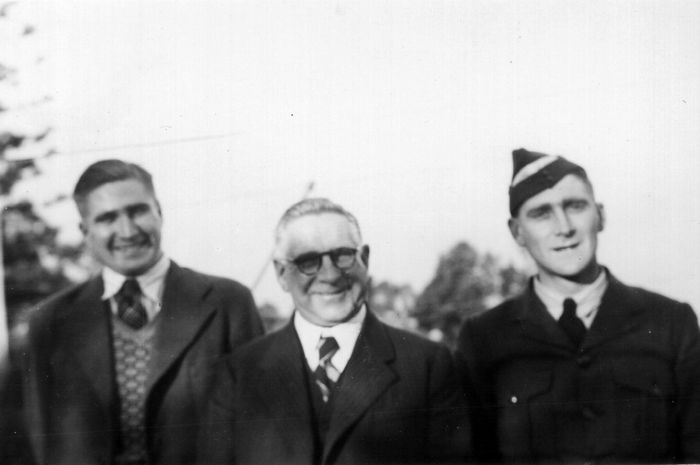 1941 02 Bert, Clem,  Alan Shepherd