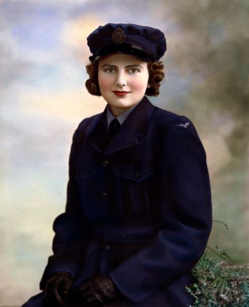 1942 02 Eunice Margaret Stevenson