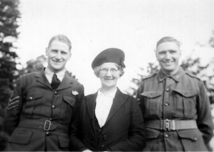 1942 06 Parklands - Alan, Dot, Bert Shepherd