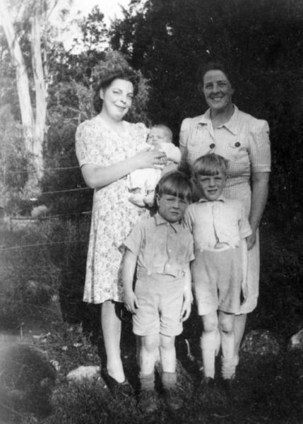 1944 Sandeman Family