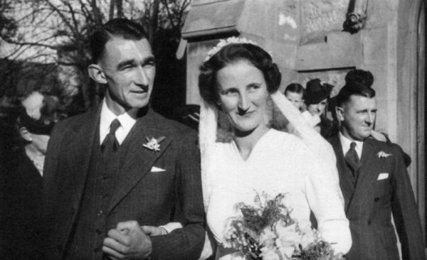 1946 01 Chapman wedding