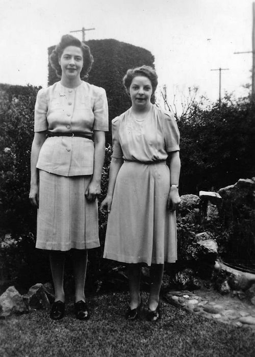 1955 Clarence Park - Gwen, Shirley Muller