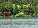 2004-05-21 2741 Hakone, Lake Ashi